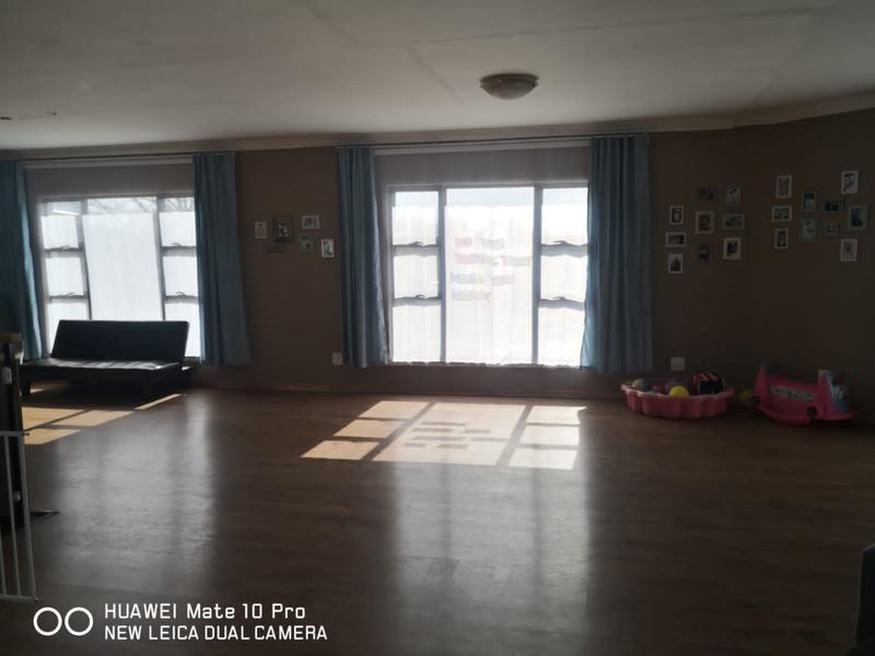4 Bedroom Property for Sale in Vaalpark Free State